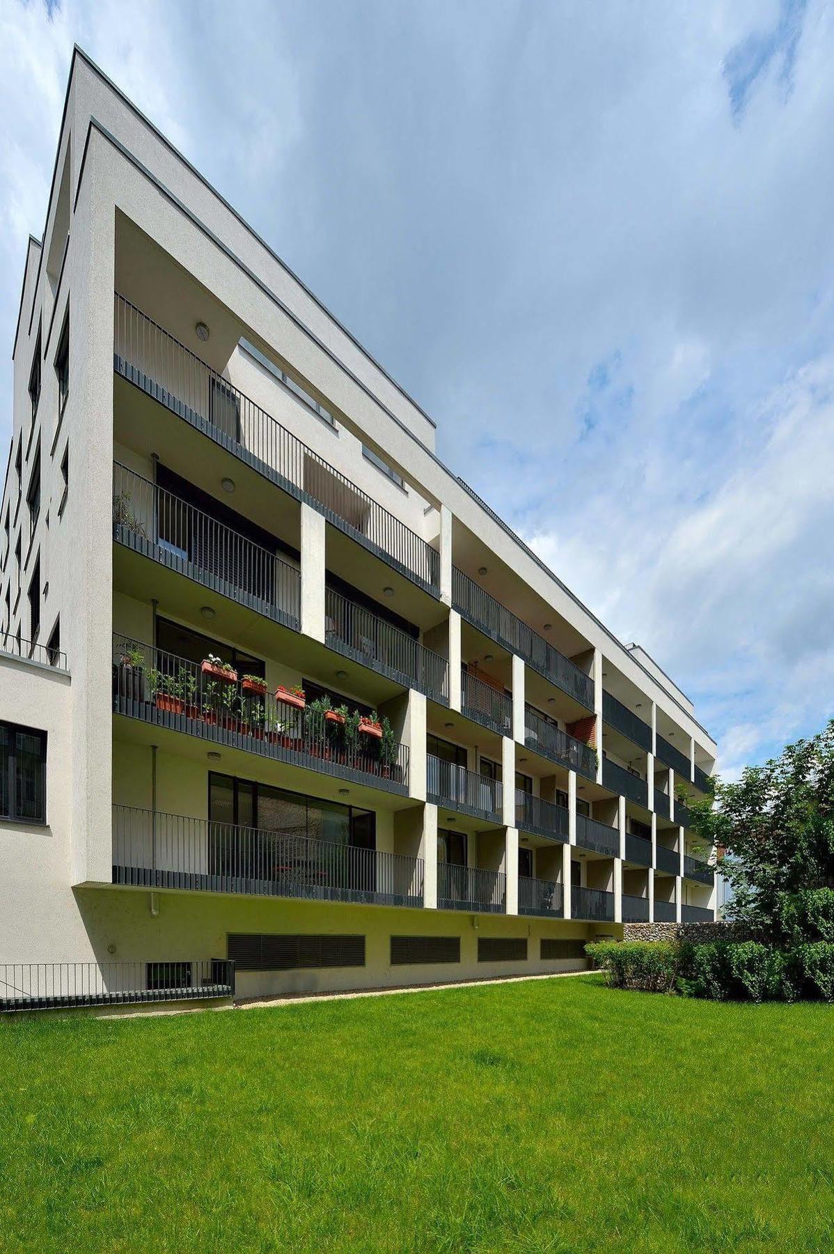 Ambiente Serviced Apartments - Dunajska 布拉迪斯拉发 外观 照片