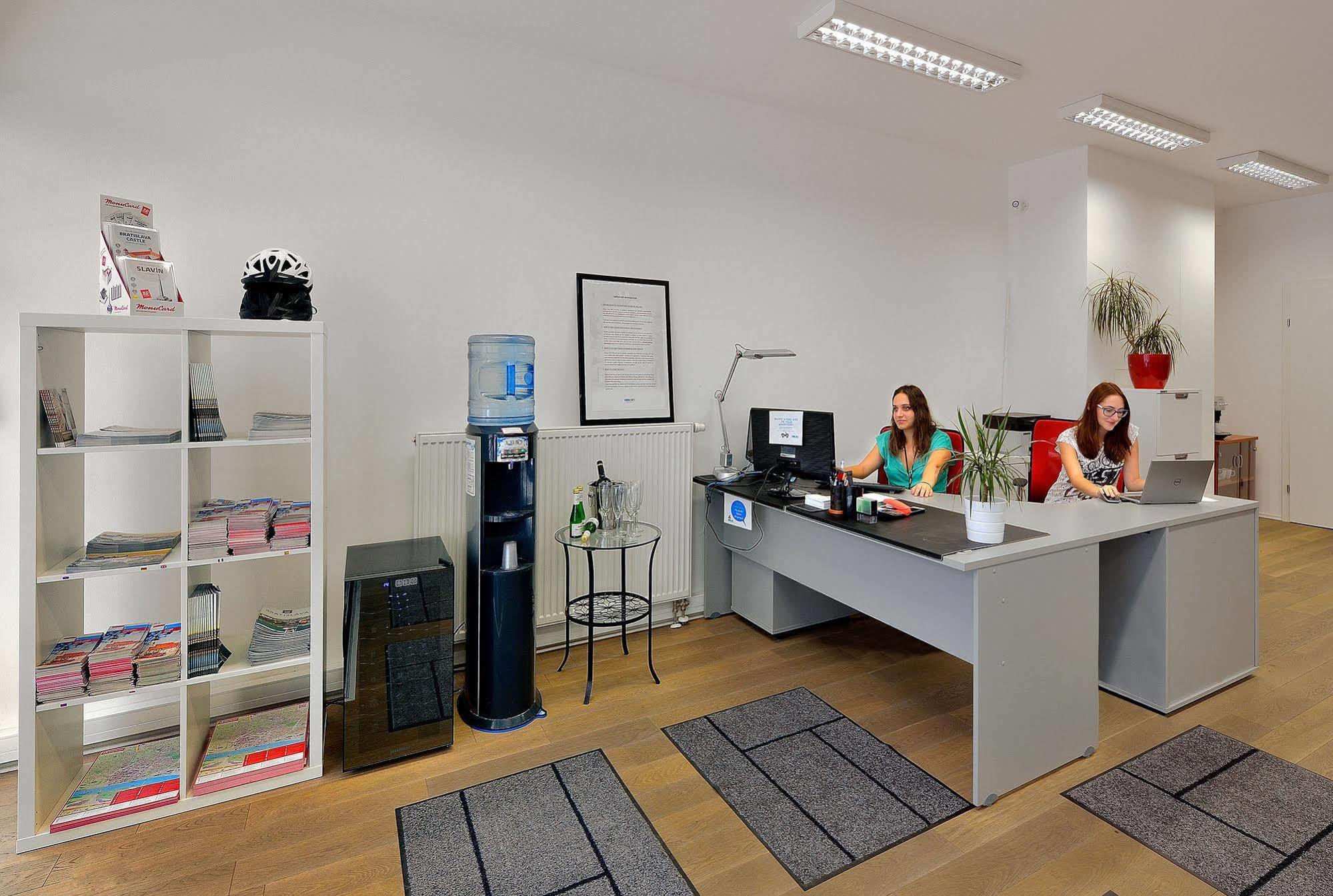 Ambiente Serviced Apartments - Dunajska 布拉迪斯拉发 外观 照片